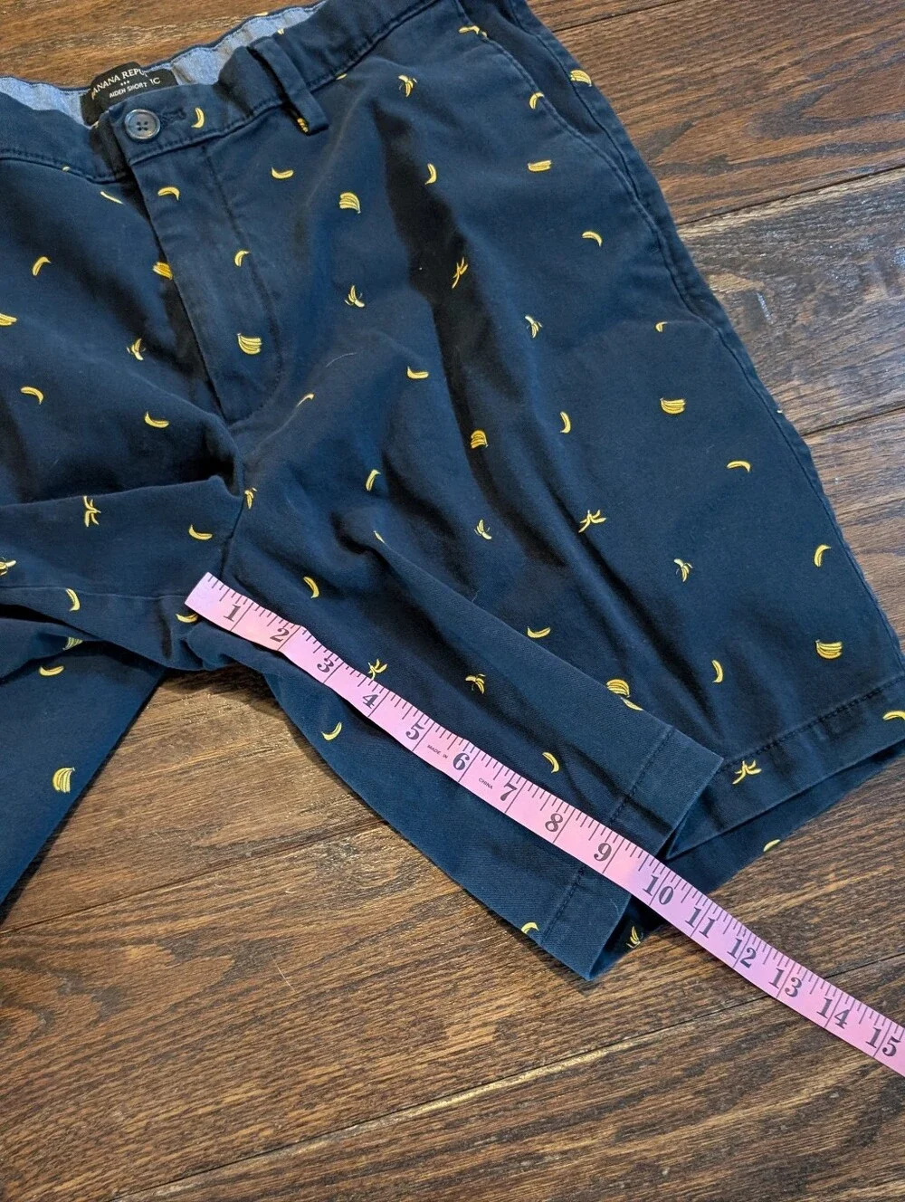 Banana Republic Aiden Shorts Navy Blue Banana Print